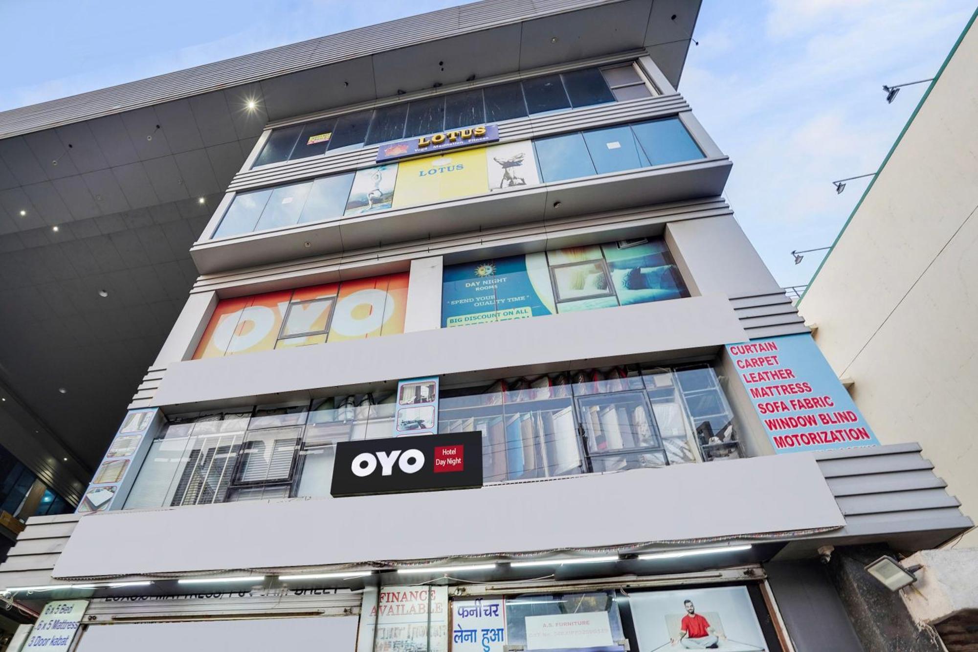 Hotel O Day Night Rooms Surat Exterior photo